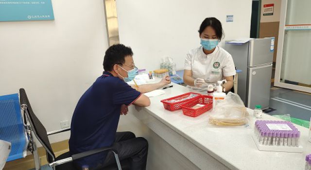 四川九绵高速JL8总监办组织员工健康体检活动，为员工健康护航