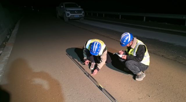 ag旗舰厅官网咨询川藏公路G318线项目总监办加强水稳基层质量控制